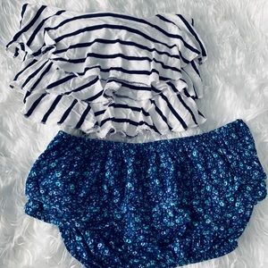 2 strapless cropped tops